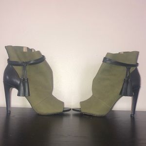 French Connection Quinby